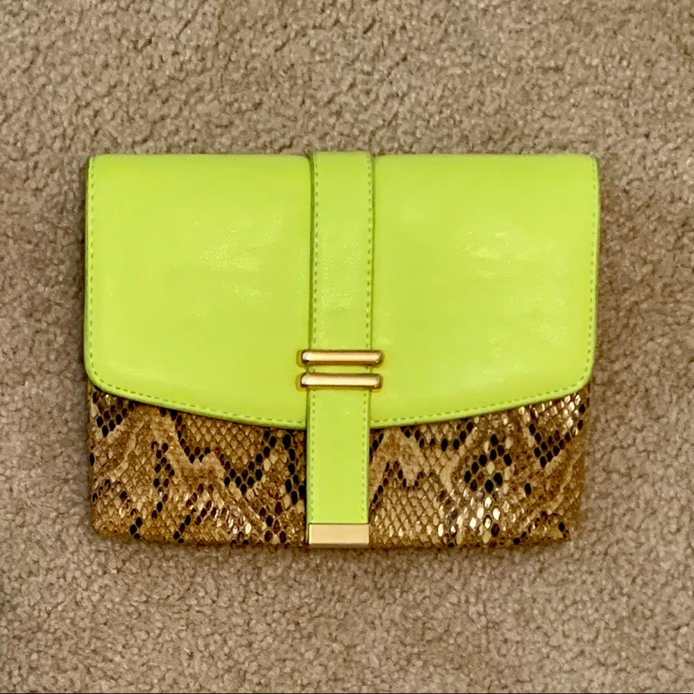 NWT Ann Taylor Yellow/Crocodile Print Clutch